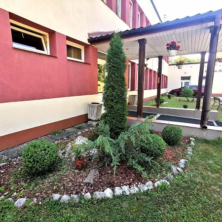 Zornicka Hotel 2*