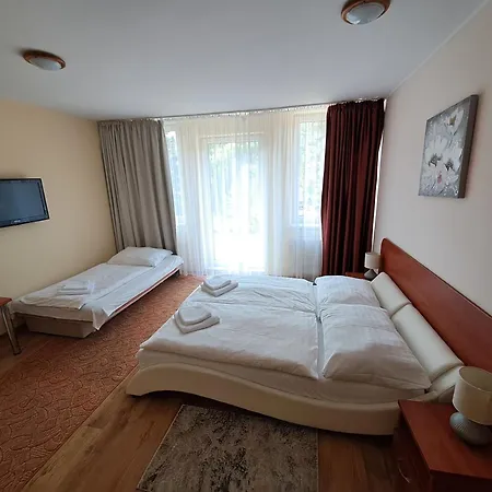Zornicka 2*