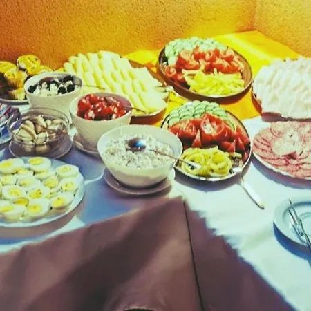 Hotel Zornicka 2*