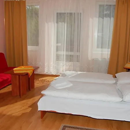 Hotel Zornicka 2*